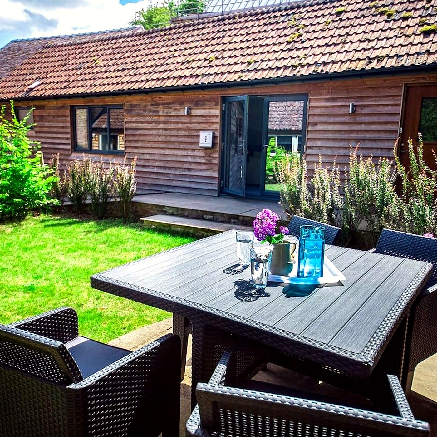 The Annexe from the garden